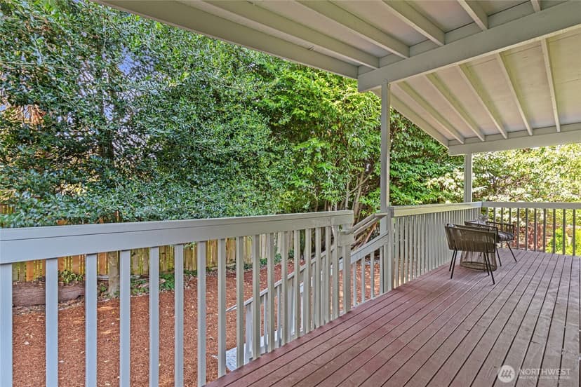 Property photo for 10017 12th Avenue NE, Seattle photo 21