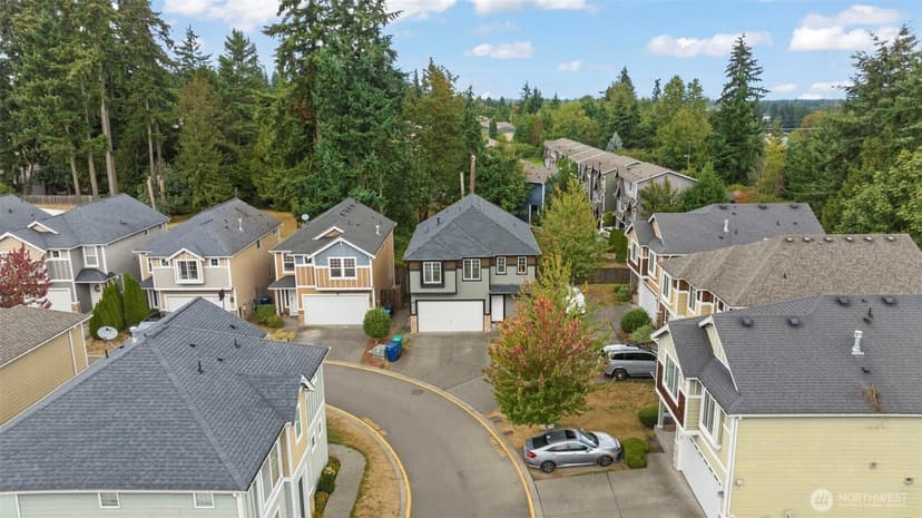 Property photo for 907 141st Place SW, Lynnwood photo 7