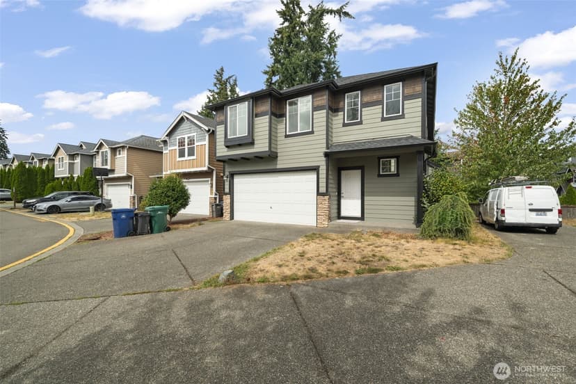 Property photo for 907 141st Place SW, Lynnwood