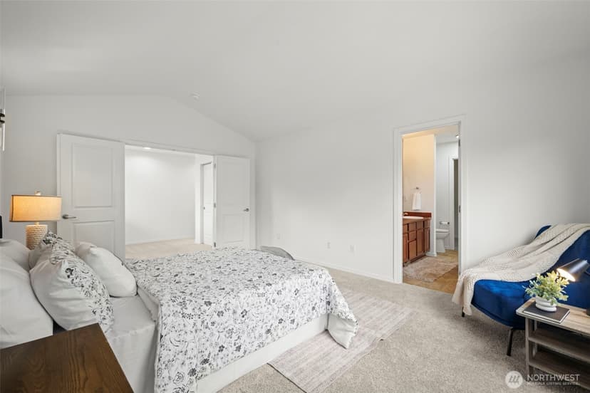 Property photo for 907 141st Place SW, Lynnwood photo 23