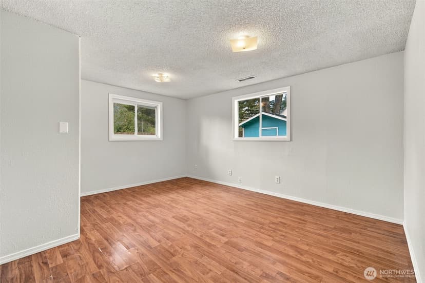 Property photo for 8419 WASHINGTON Boulevard SW, Lakewood photo 11