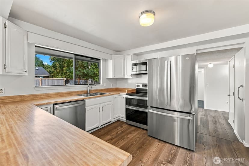 Property photo for 8419 WASHINGTON Boulevard SW, Lakewood photo 8