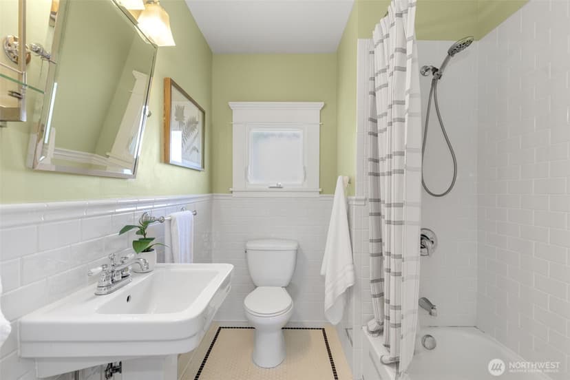 Property photo for 338 29th Avenue, Seattle photo 22