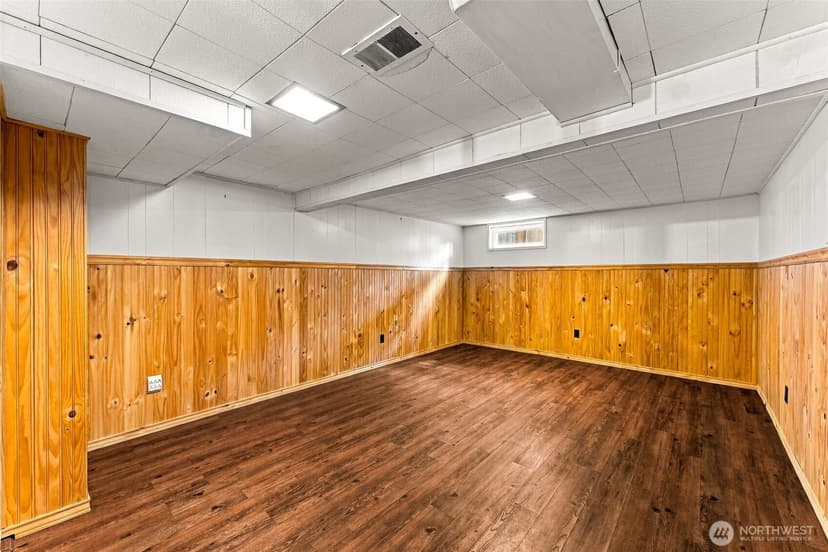 Property photo for 10454 2nd Avenue S, Seattle photo 18