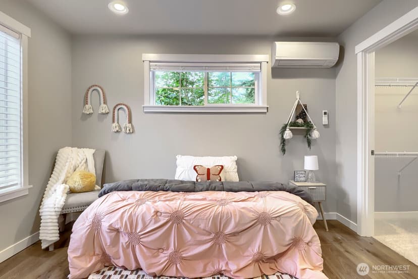 Property photo for 12757 Dayton Avenue N #B, Seattle photo 17