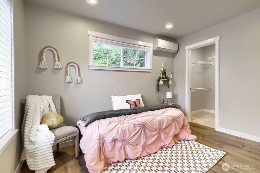 Property photo for 12757 Dayton Avenue N #B, Seattle photo 18