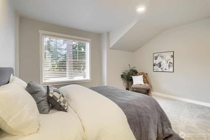 Property photo for 12757 Dayton Avenue N #B, Seattle photo 24