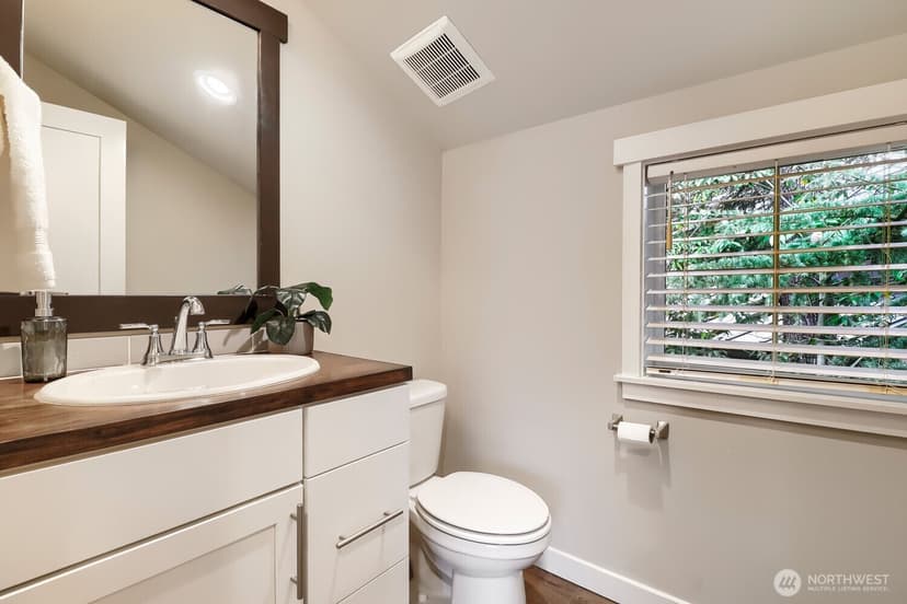 Property photo for 12757 Dayton Avenue N #B, Seattle photo 25