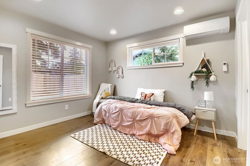 Property photo for 12757 Dayton Avenue N #B, Seattle photo 16
