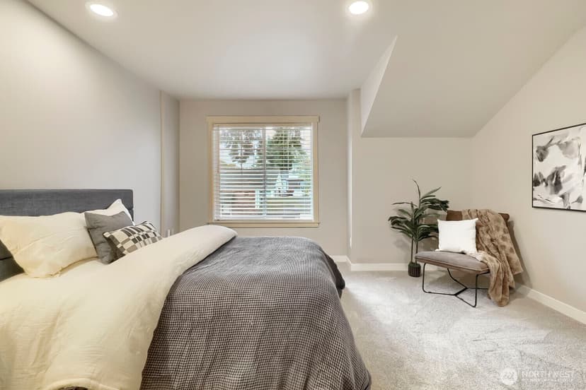Property photo for 12757 Dayton Avenue N #B, Seattle photo 19