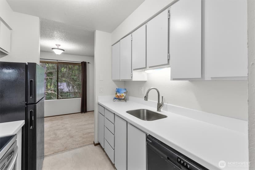 Property photo for 16200 NE 12th Court #D59, Bellevue photo 7
