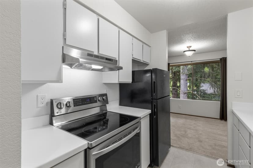 Property photo for 16200 NE 12th Court #D59, Bellevue photo 6