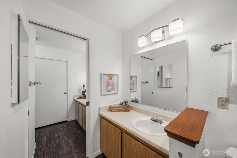 Property photo for 1740 NE 86th Street #311, Seattle photo 12