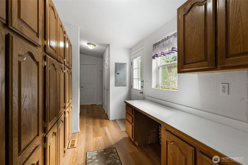 Property photo for 11921 SE 268th Street, Kent photo 16