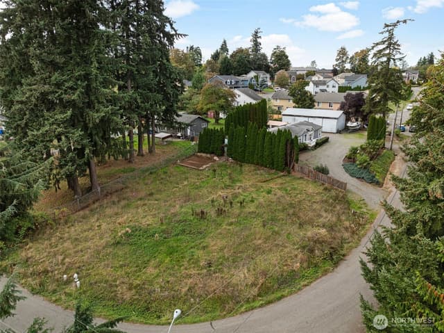 Property photo for 11921 SE 268th Street, Kent photo 4