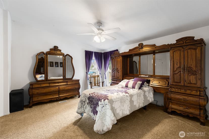 Property photo for 11921 SE 268th Street, Kent photo 18