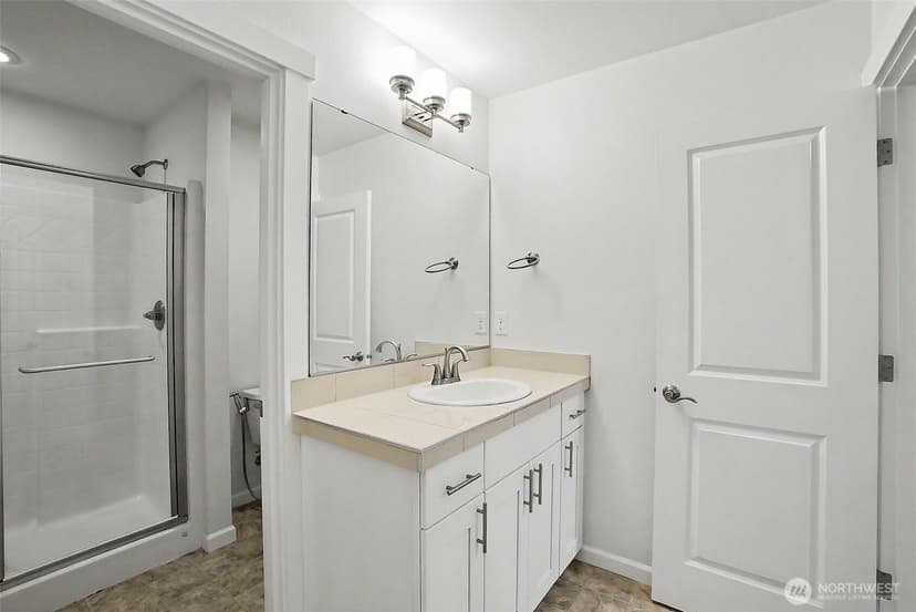 Property photo for 27432 12th Place S, Des Moines photo 32