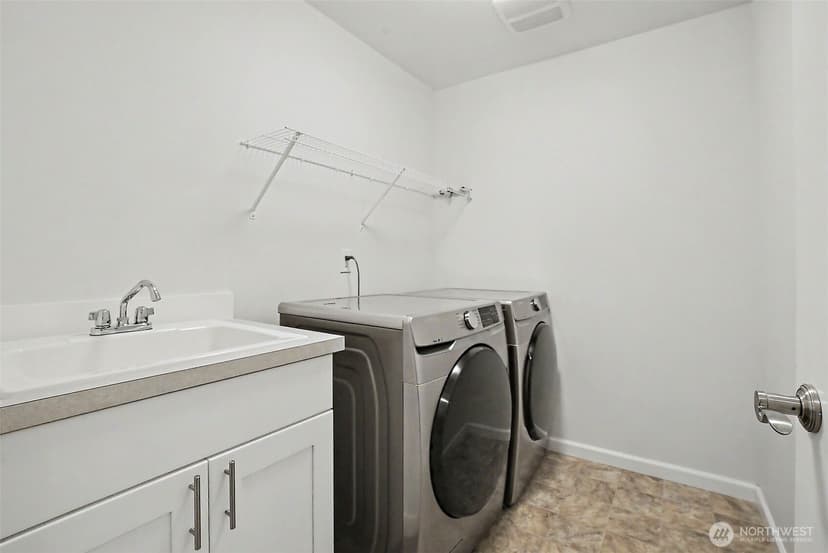 Property photo for 27432 12th Place S, Des Moines photo 31