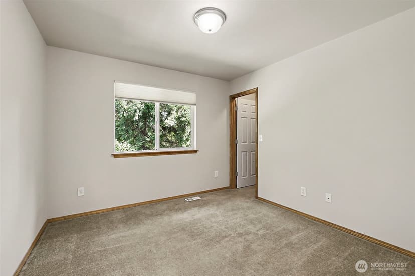 Property photo for 4011 160th Place SE, Bothell photo 21