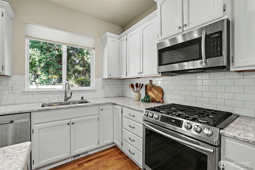 Property photo for 4011 160th Place SE, Bothell photo 7