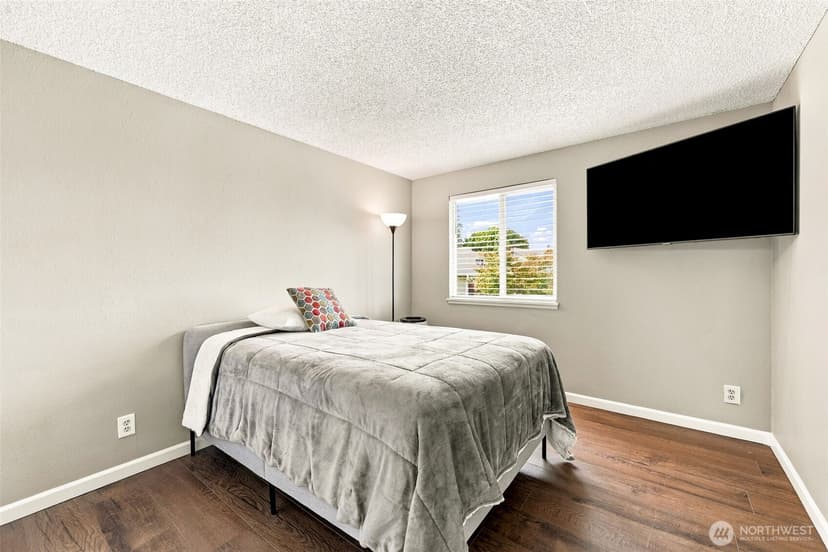 Property photo for 29608 3rd Avenue S, Federal Way photo 14
