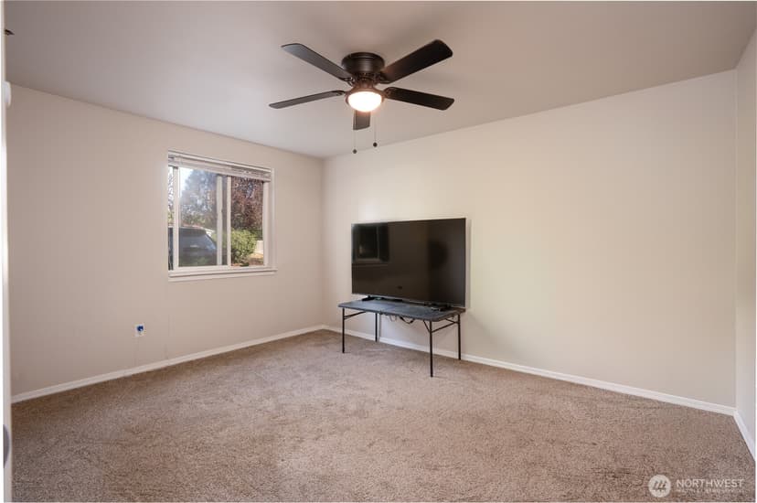 Property photo for 10214 13th Avenue Ct E #E, Tacoma photo 18