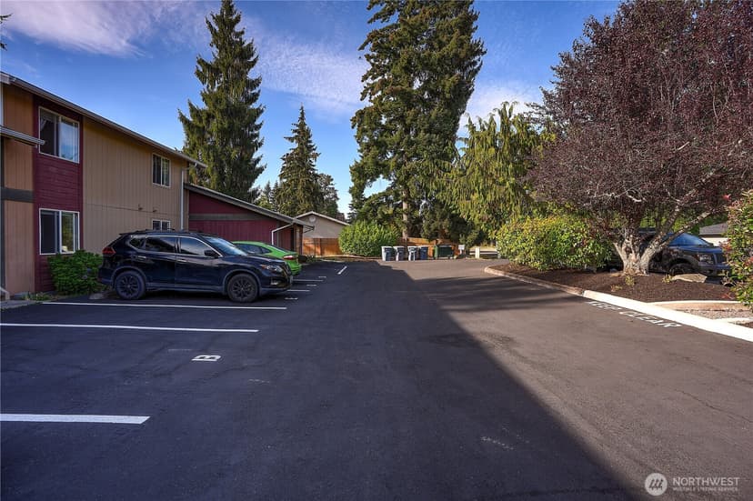 Property photo for 10214 13th Avenue Ct E #E, Tacoma photo 34