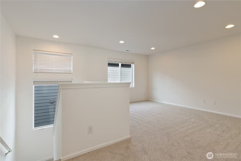 Property photo for 27435 209th Court SE, Maple Valley photo 15