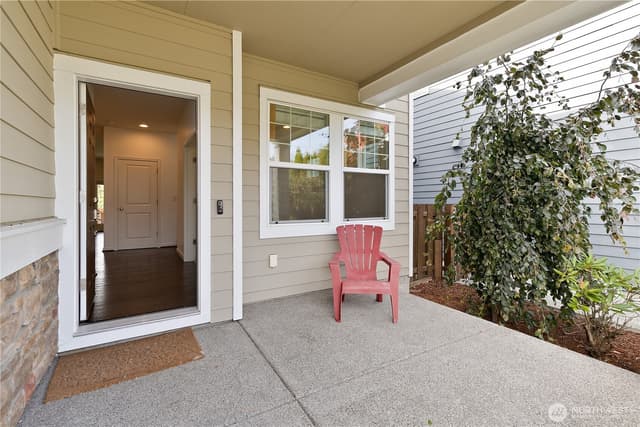 Property photo for 27435 209th Court SE, Maple Valley photo 2