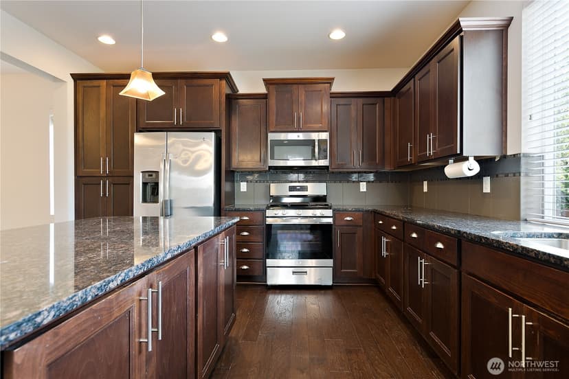 Property photo for 27435 209th Court SE, Maple Valley photo 8