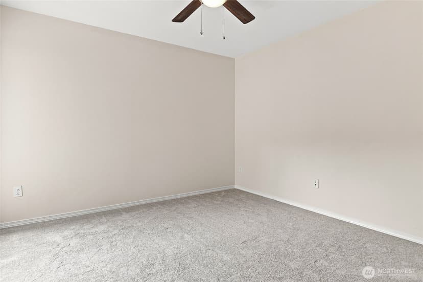 Property photo for 323 Queen Anne Avenue N #510, Seattle photo 15