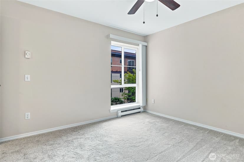 Property photo for 323 Queen Anne Avenue N #510, Seattle photo 17