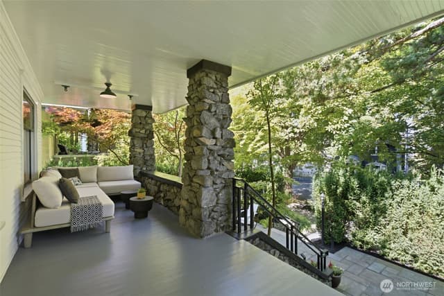 Property photo for 415 Wheeler Street, Seattle photo 3