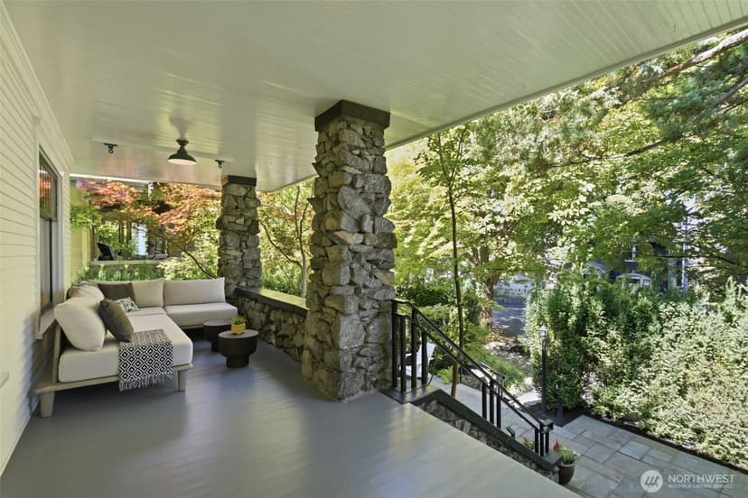 Property photo for 415 Wheeler Street, Seattle photo 3