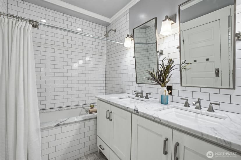 Property photo for 415 Wheeler Street, Seattle photo 28