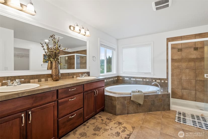 Property photo for 12905 195th Ave Court E, Bonney Lake photo 14
