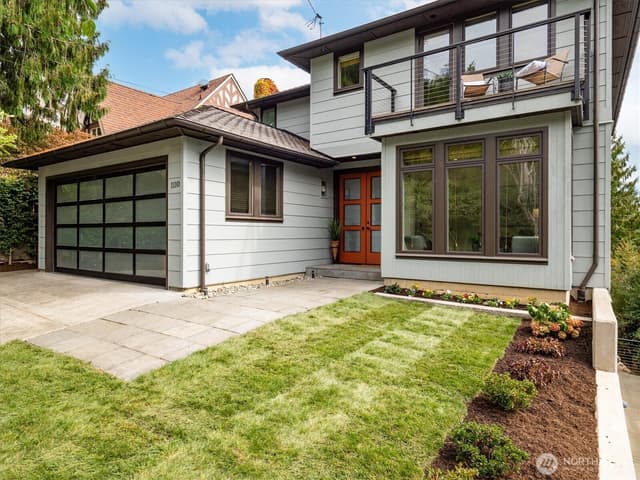 Property photo for 1110 36th Avenue, Seattle photo 4