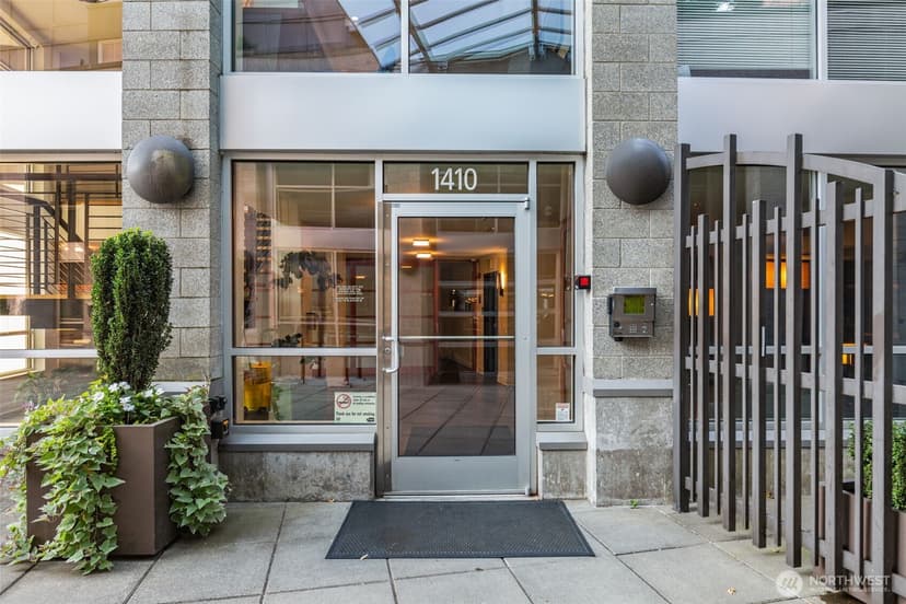 Property photo for 1410 E Pine Street #W307, Seattle photo 36
