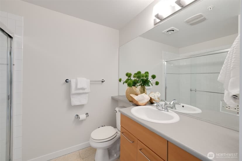 Property photo for 1410 E Pine Street #W307, Seattle photo 19
