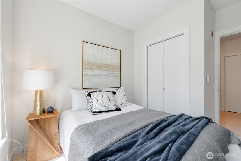 Property photo for 1410 E Pine Street #W307, Seattle photo 13