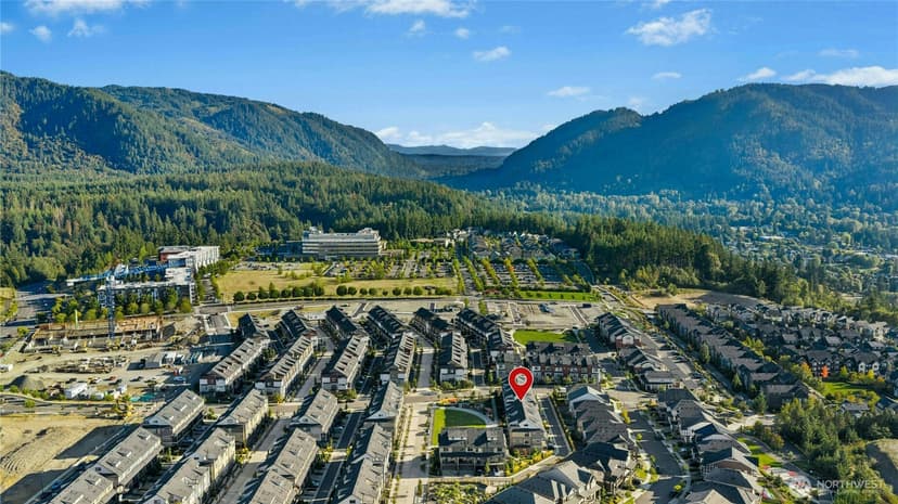 Property photo for 1085 6th Walk NE, Issaquah photo 36