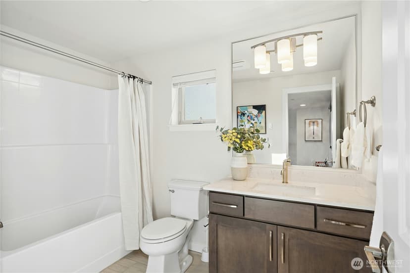 Property photo for 1085 6th Walk NE, Issaquah photo 25