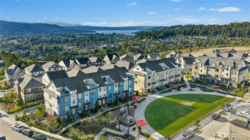 Property photo for 1085 6th Walk NE, Issaquah photo 35