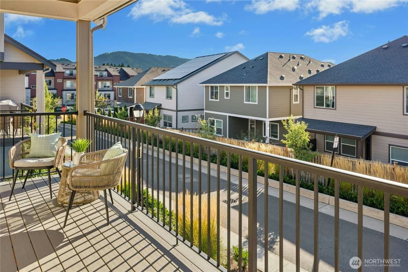 Property photo for 1085 6th Walk NE, Issaquah photo 14