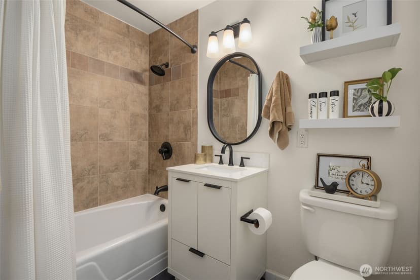 Property photo for 8701 35th Avenue NE #10, Seattle photo 12