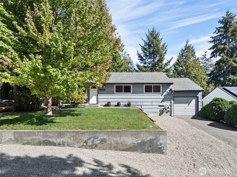 Property photo for 20322 21st Avenue NE, Shoreline photo 31