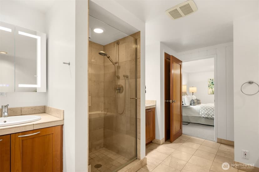 Property photo for 1309 35th Avenue S, Seattle photo 19