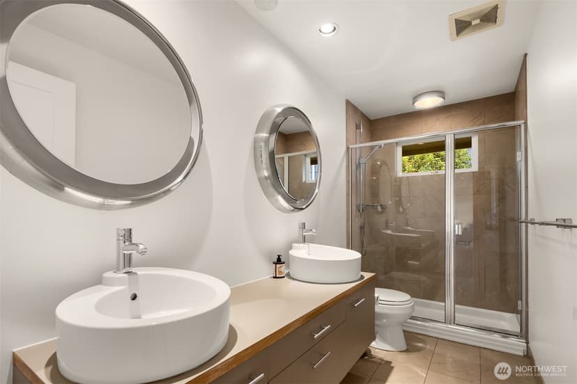 Property photo for 1309 35th Avenue S, Seattle photo 17