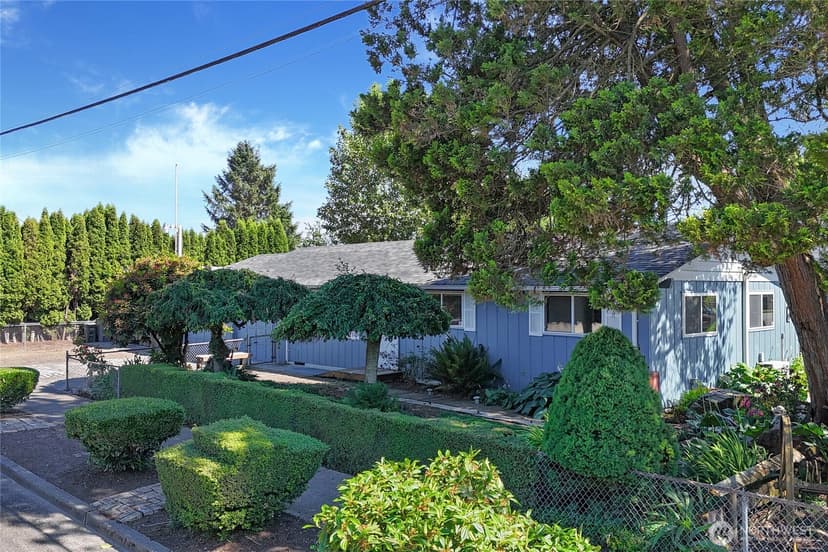 Property photo for 1512 5th Avenue SW, Puyallup