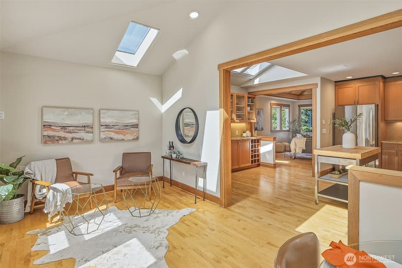 Property photo for 4115 SW Kenyon Street, Seattle photo 11